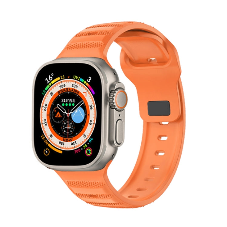 Dot Texture Fluororubber Watch Band, For Apple Watch Ultra 49mm, For Apple Watch SE 2023 44mm, For Apple Watch SE 2023 40mm, For Apple Watch 8 41mm, For Apple Watch 8 45mm, For Apple Watch Ultra 2 49mm, For Apple Watch 9 45mm, For Apple Watch SE 2022 40mm