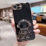 Electroplating Astronaut Holder Phone Case, For iPhone 17e / 16e, For iPhone 17 Pro Max, For iPhone 17 Pro, For iPhone 17, For iPhone Air, For iPhone 16 Pro Max, For iPhone 16 Pro, For iPhone 16 Plus