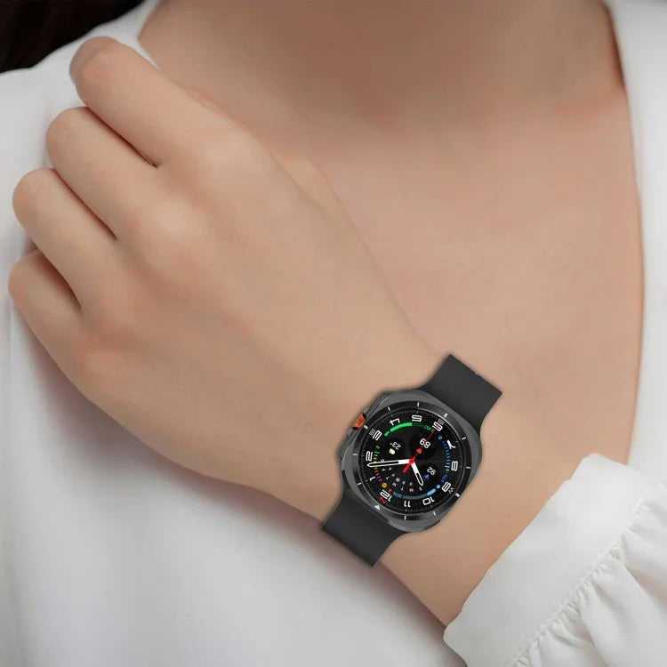 For Samsung Galaxy Watch Ultra 47mm Groove Style Folding Magnetic Buckle Silicone Watch Band