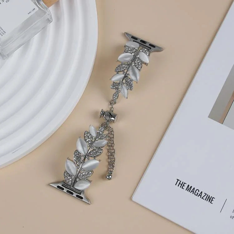 Leaf Shaped Diamond Studded Bracelet Alloy Watch Band, For Apple Watch 46mm / 49mm / 45mm / 44mm, For Apple Watch 42mm / 41mm / 40mm / 38mm
