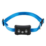 IP67 waterproof GPS tracker with blue strap and black device for real-time tracking of pets and goods.